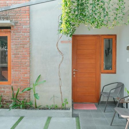 Andewi Guest House Denpasar Redpartner - Minimum Stay 30 Nights Sanur Buitenkant foto